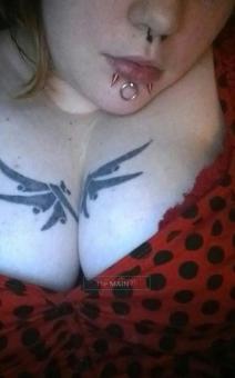 relax and have fun with miss Sara the punk next door. thick cute and pervy outcall only, 23