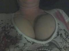 Come enjoy an erotic nude massage w/Sierra., 36