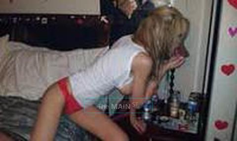 BLONDE ~ Sultry ~ Amazing in EVERYWAY looking to start your DAY OFF Right! ! Incall/ Van nuys, 28