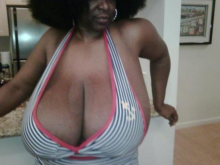 Huge Massive MM Cups Big NIPS & B(_:_)(_:_)BS! 1 Of A Kind Record Breaker! GIANT BIG MASSIVE TITS!, 40