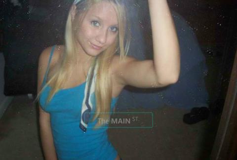 ALL-AMERICAN (BLONDE) ++++ (SEXY) ++++ Girl-Next-Door, 22