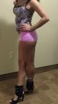 new girl taylor, 22