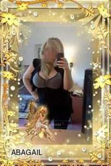 Relax With A Hot Sexy Playmate, 39
