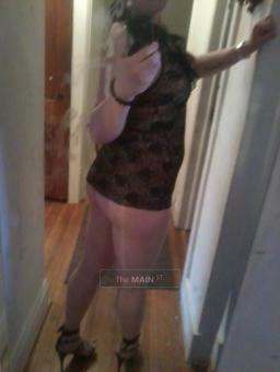 Southern beauty with hands from heaven..., 22