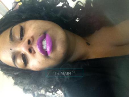 Purple kiss, 22