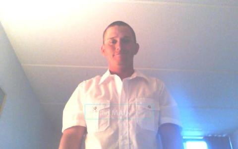 sexy white male that does it all call 251 229 7482, 82
