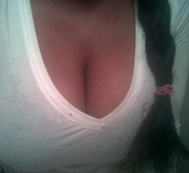 Need to relax ? A rubdown may do the trick! Downtown area, 24/7, OUTCALL only