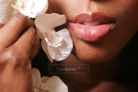 ~~~ Sexy Ebony Masseuse ~~~ Fri Hot Slots ~~~ Sexy Ebony Masseuse ~~~ Fri Hot Slots, 28
