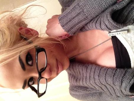 Special FLAT rate! 180% real pix NO SCAMS! amazing reviews :) let me make it alllll better ;) xoxo, 22