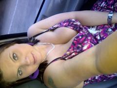 Let this Sexy mature brunette pamper you, 31