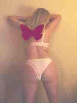 Classy, Busty, Mature and Discreet In/out, 38