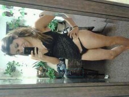 ***---> 2 Girl Special, 22
