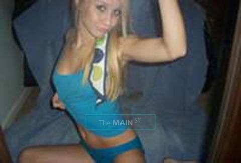 ***NEW in ToWn * Blonde HoTTy* Slim BoDy* AlldaY/ NighT SpeCialS!! ***, 19