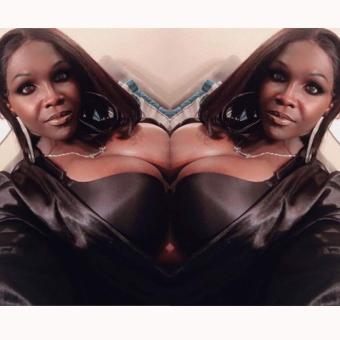 Dark and lovely with a creamy white load, 30