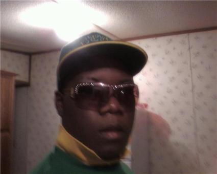Avaiiable Now . . . . Jamario Black!! Just visiting!!, 24