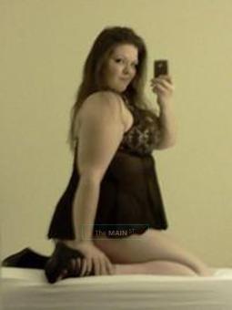 guess whos back its sweet anita come see me while you can busty brunette beauty, 22