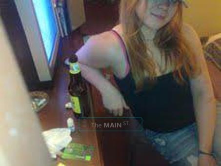New*redhead, fun,Courteous& YOUNG great company &back rubs, 26