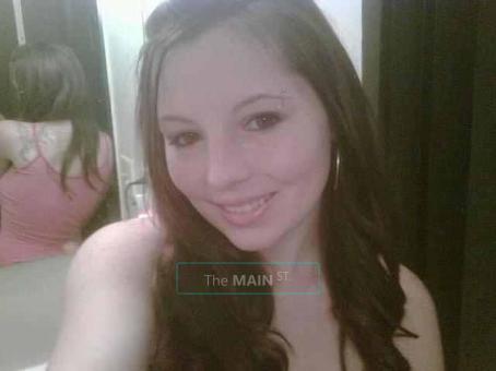 ** The . Lovely . Aubre ** Escort / Massages - 513-687-8803 **, 03