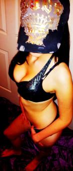 escape the cold and come let LaLa & Aliyah warm you up!, 21