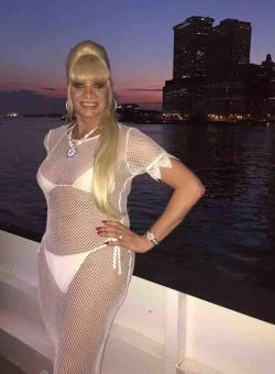 LOOKING FOR BIG BLACK COCK IN MOBILE, 38