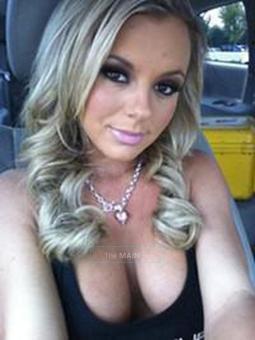 ? ? BUSTY 19YR old BlOndE BOMBsHeLl ?, 19
