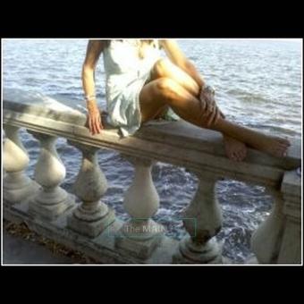Luxurious Outcall~Warm Soft Hands and a Beautiful Smile... 904-536, 40