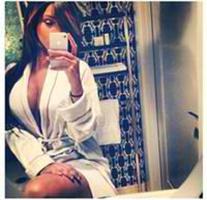 Hazel here ! TWO WOMEN? Ask for specials 150 Roses hh. Round !, 22