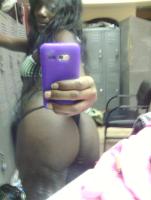 big breast, nice butt come play with me now chocolate and come get it 2 roses for every hour!!!!
