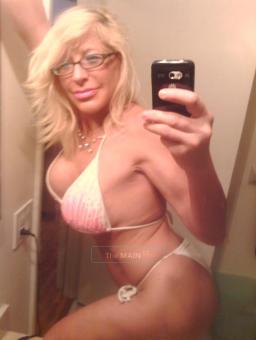 Sugar Baby Back In Town * Looken For an Exclusive Fun Loven Playmate * Enjoy Life To Fullest!!, 35