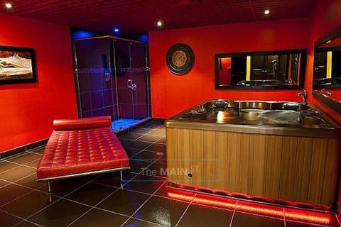 Le Royal Spa Montreals Best Erotic Massage 514 484 3535, 35