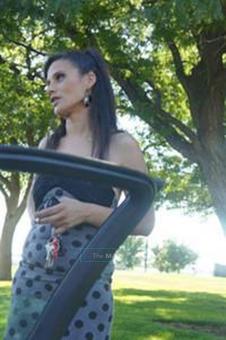 Mature Single Woman! Worth getting to know! Lets spend some time together! Super Bowl Party with me, 36