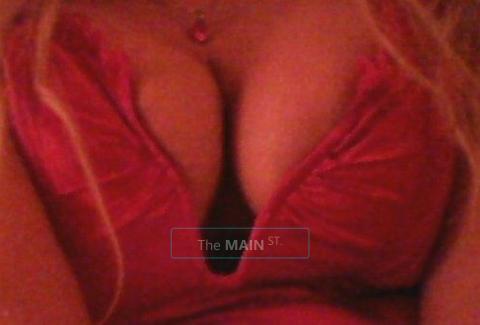 You Deserve a great massage 24/7, 39