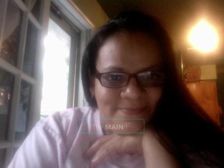 (*___*) Let my hands take your stress way and Relax your body with a massage by adriana (*__*)