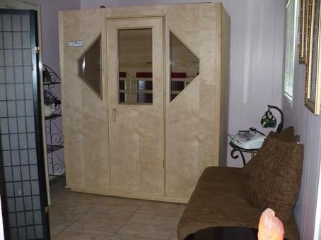 Body Magic Spa. American Female Staff! 90 minute combo, body scrub, massage, jacuzzi $120., 28