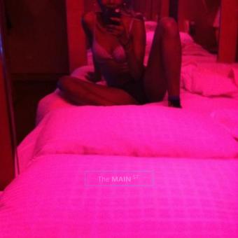 NEW PRETTY EBONY !!! Petite Girl Wants To Come Out And Please You CALL ME NOW 773~709~4459, 18