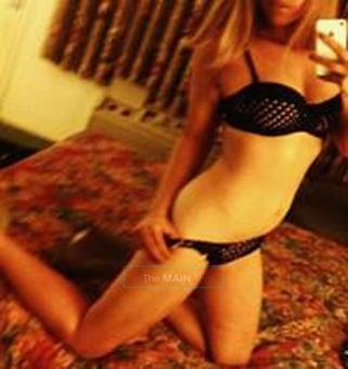 (((HOTT))) Sexxi ((T_EENAGE)) GIRL next DOOR, 19