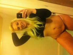 SuPeR ThICK ApPLe BoTToM AZzZ !! OMG .. SeXy BuBBle BoOtY . w/ ClaSS .., 22