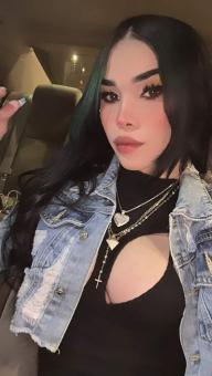 Latina Puerto Rican transexual, 24