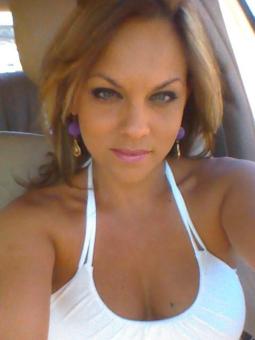 *** Sunday Fun*** Green Eyed Sexy Lady, 42