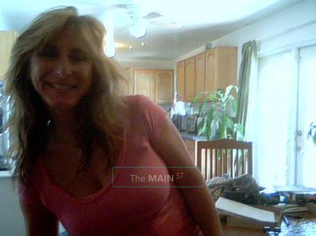 Surrender Your Stress to an Expert ! Call 817-812-8090 for Donna today, 50