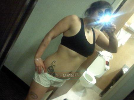 Can"t sleep? Call me Ill be available all night. Elizabeth, 20