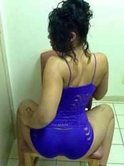 2 Girl Show.. Very Seductive !!., 23