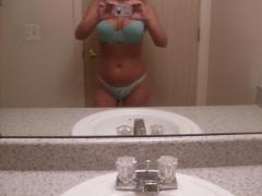 Looking For GENEROUS Older Gentleman, 30